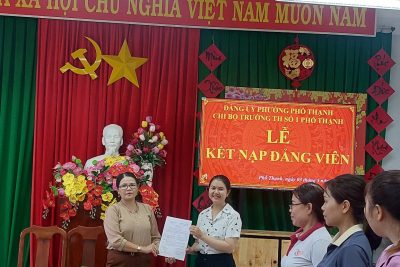 LỄ KẾT NẠP ĐẢNG VIÊN